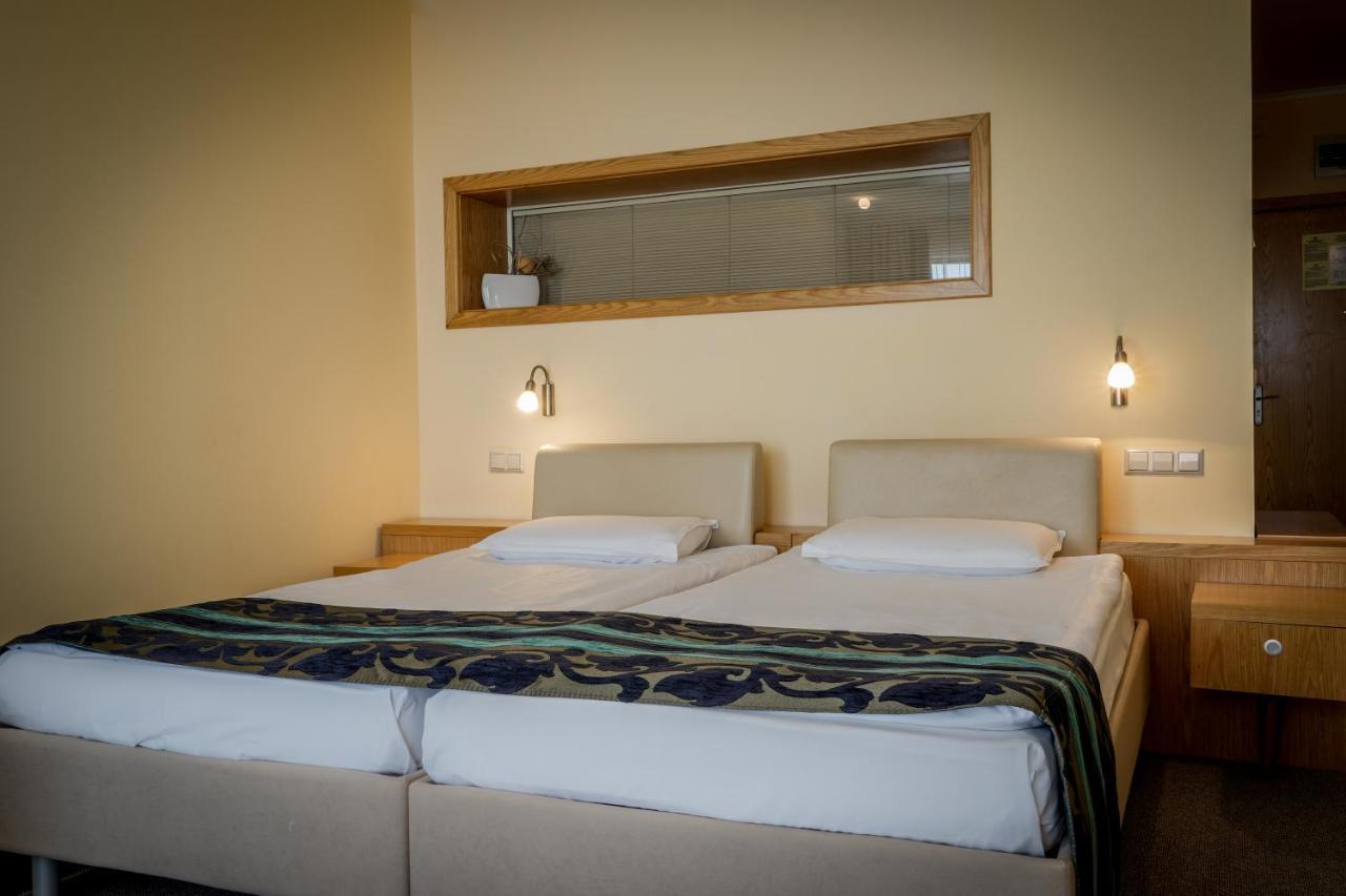 Kaliakra Beach Hotel Albena Exterior photo